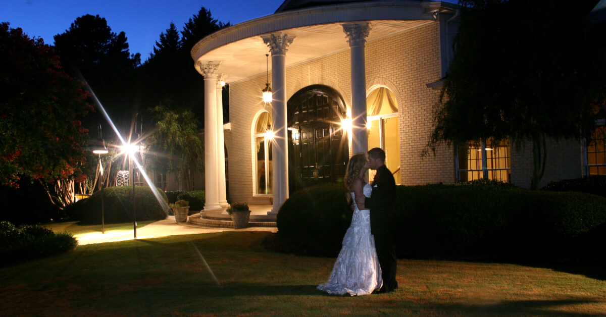 Vines Mansion Bridal Show