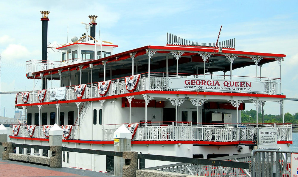 savannah riverboat wedding